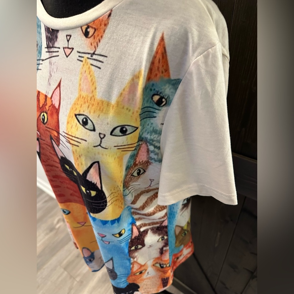 Whimsical Multicolor Cat Print Top - XL - Picture 5 of 8